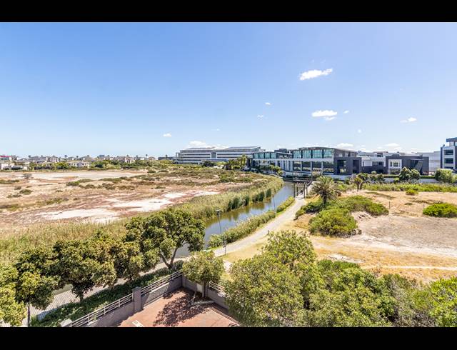 99M² OFFICE TO LET IN CENTURY CITY
